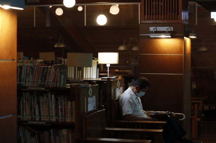 İngilizcede 'At' Kelimesinin Kullanımı İngilizcede 'At' Kelimesinin Kullanımı